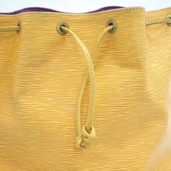 z0003534 7 Louis Vuitton Petit Noe Epi Shoulder Bag Yellow