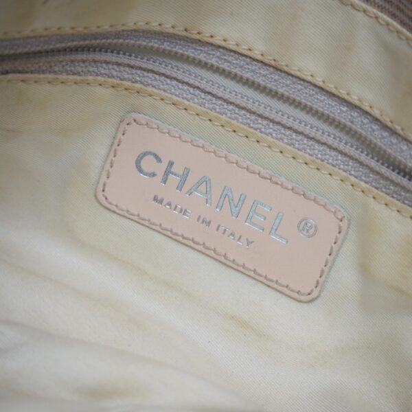 z0003546 8 Chanel PM Tote Bag Beige