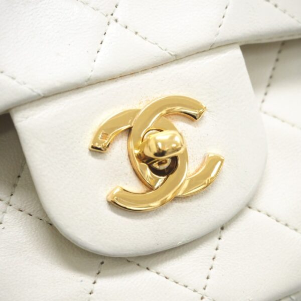 z0003580 10 Chanel Matelasse Double Flap Shoulder Bag White