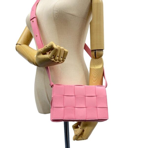 z0004822 9 Bottega Veneta Cassette Shoulder Bag Pink