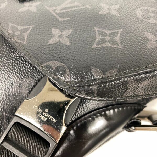 z0006828 8 Louis Vuitton Messenger Voyage PM Shoulder Bag Eclipse Black