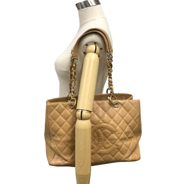 z0007258 7 Chanel GST Chain Tote Bag Beige