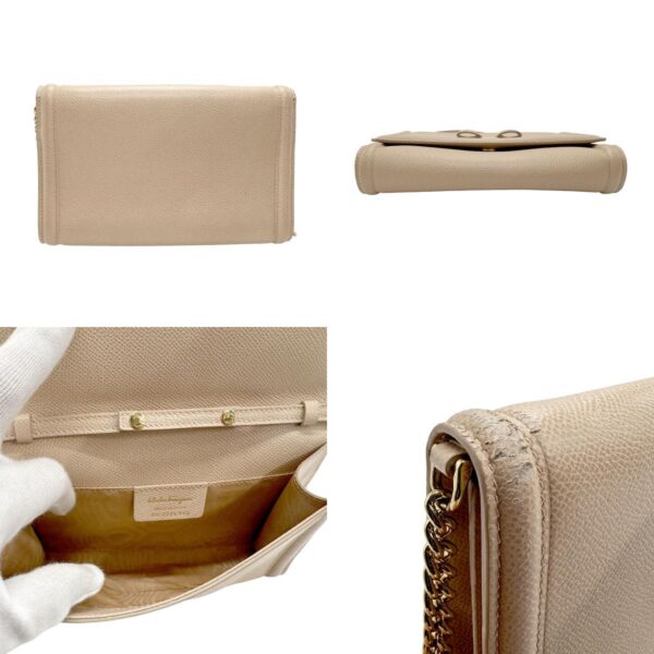 z1957 3 c Salvatore Ferragamo Rose Leather Shoulder Bag Beige