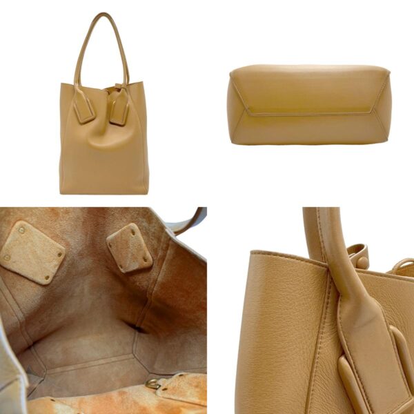 z2147 3 c Bottega Veneta Leather Handbag Camel