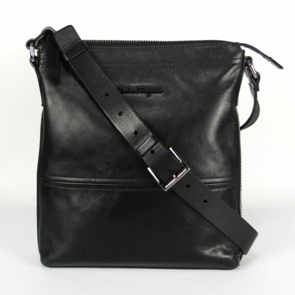 10003019 1 Ferragamo Leather Shoulder Bag Black