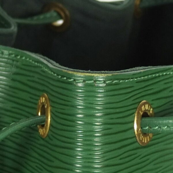 10003310 5 Louis Vuitton Petit Noe Epi Borneo Green Shoulder Bag