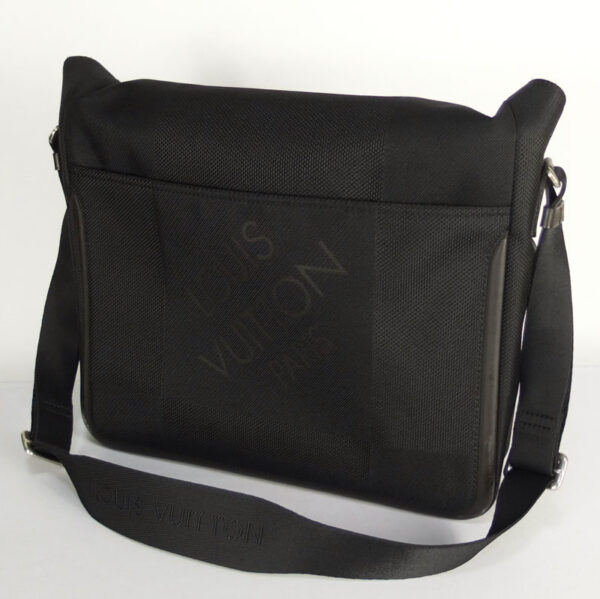 10003314 2 Louis Vuitton Messager Damier Jean Noir Shoulder Bag