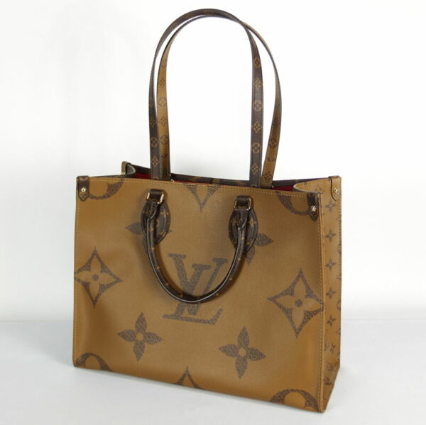 10003437 2 Louis Vuitton On the Go MM Giant Monogram 2WAY Tote Bag