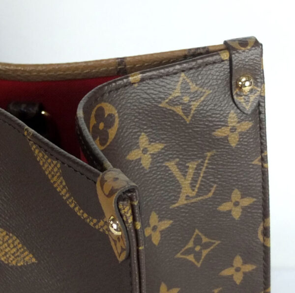 10003437 7 Louis Vuitton On the Go MM Giant Monogram 2WAY Tote Bag