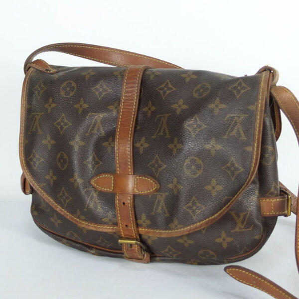 10003609 2 Louis Vuitton Saumur 30 Monogram Shoulder Bag