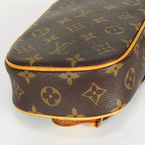 10003853 3 Louis Vuitton Pochette Ganju Monogram Body Bag