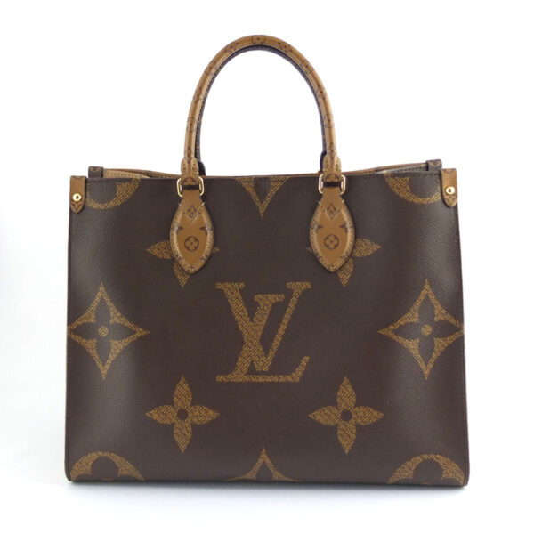 10004671 1 Louis Vuitton On the Go MM Giant Monogram 2WAY Bag