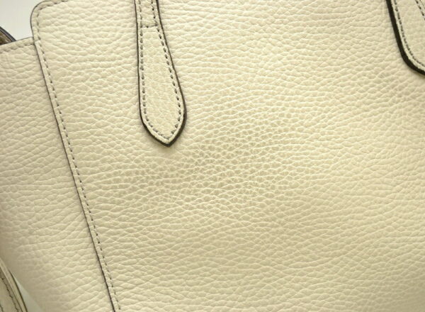 11481397 6 Gucci Swing Mini Leather Top Handle Bag White