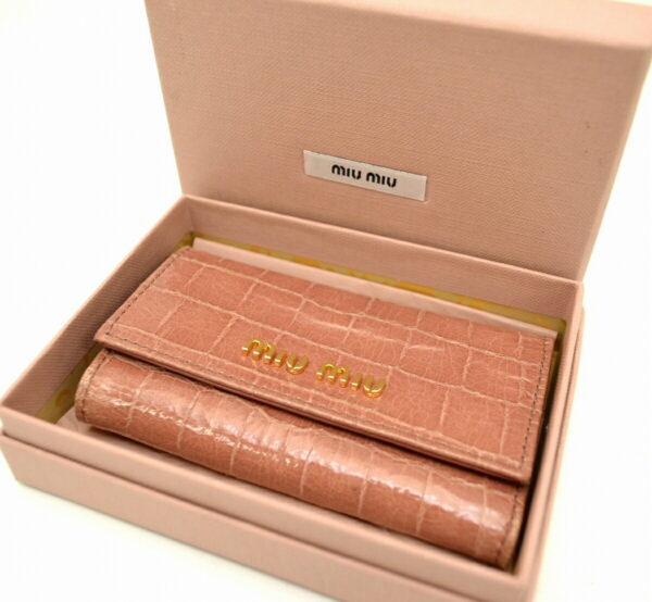 11500934 8 Miu Miu 6 Row Key Case Embossed Leather Pink