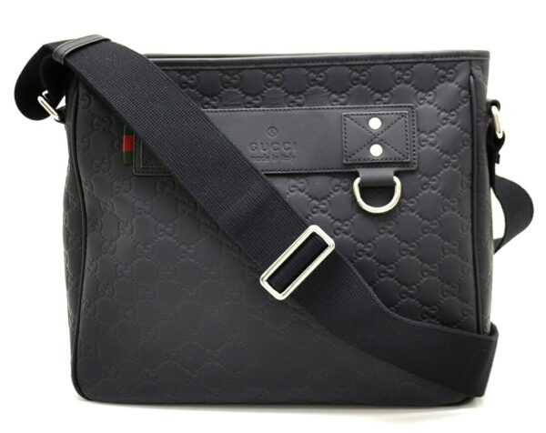 11510656 Gucci Guccissima Shoulder Bag Black