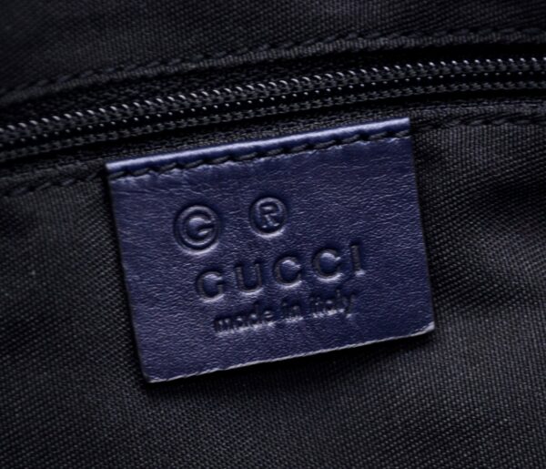 11521122 7 Gucci GG Supreme Shoulder Bag Navy