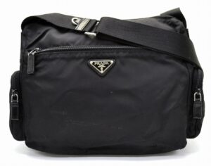 11560724 Salvatore Ferragamo Vara Chain Shoulder Bag Black