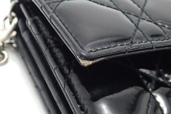 11570759 5 Christian Dior Lock Chain Wallet Patent Leather Black