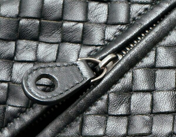 11610828 5 Bottega Veneta Intrecciato Handbag Black