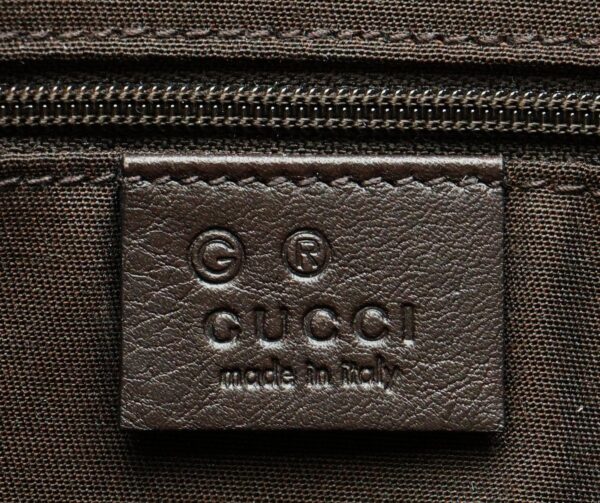 11610863 8 Gucci GG Supreme Shoulder Bag Crossbody Beige Brown