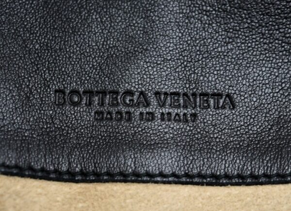 11611282 8 Bottega Veneta Handbag Black