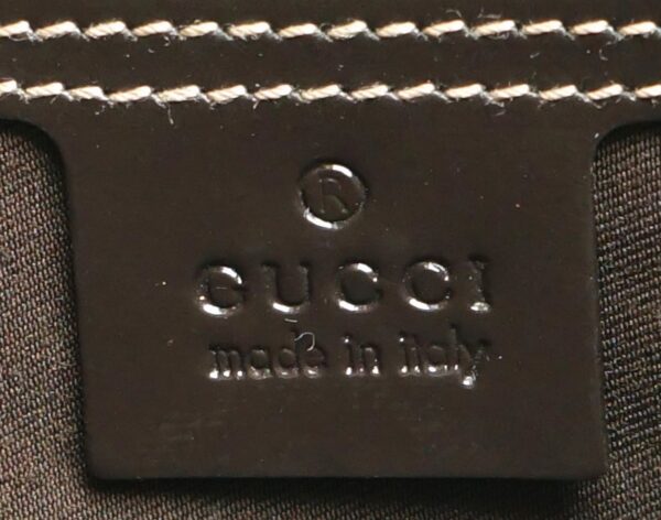 11611623 8 Gucci GG Supreme Shoulder Bag Brown