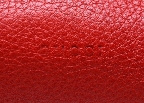 11620823 8 Gucci Bamboo Handbag Red