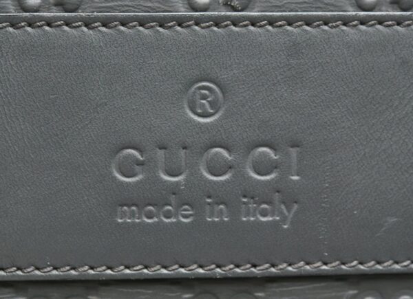 11641158 8 Gucci Guccisima Messenger Bag Gray