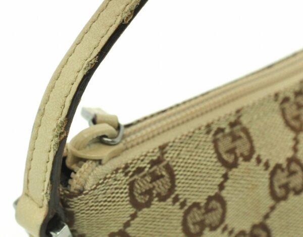 11650302 3 Gucci GG Pouch Beige