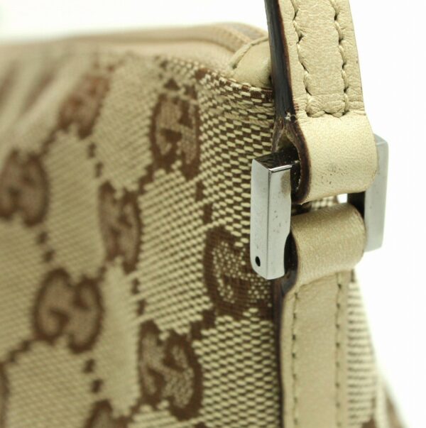 11650302 6 Gucci GG Canvas Pouch Beige