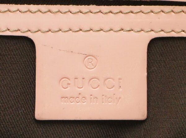 11650773 8 Gucci GG Supreme Shoulder Bag Khaki