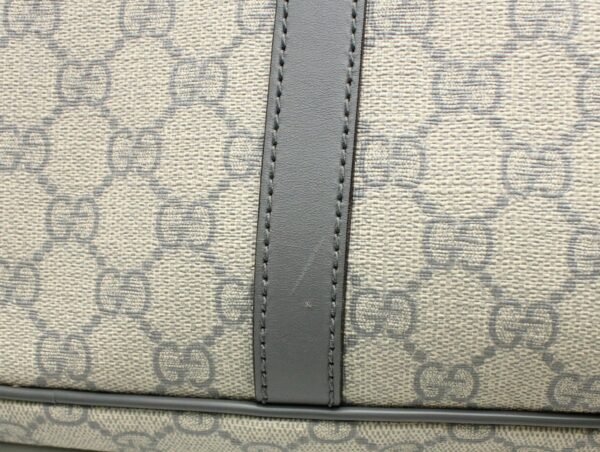 11651087 7 Gucci GG Supreme Business Bag Gray