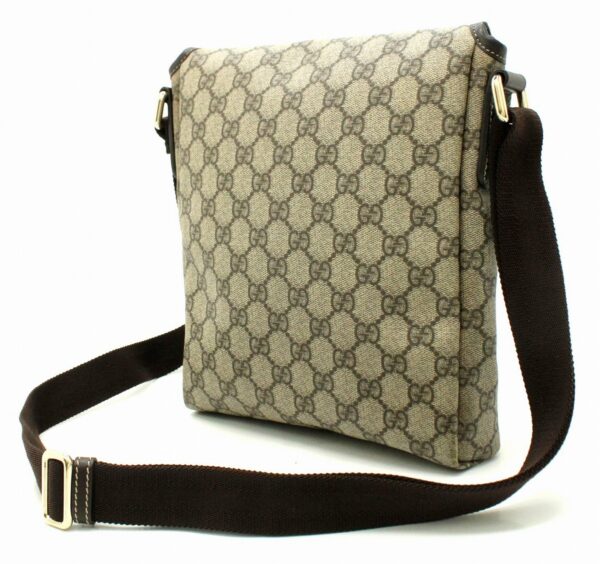 11651750 1 Gucci GG Supreme Shoulder Bag Beige