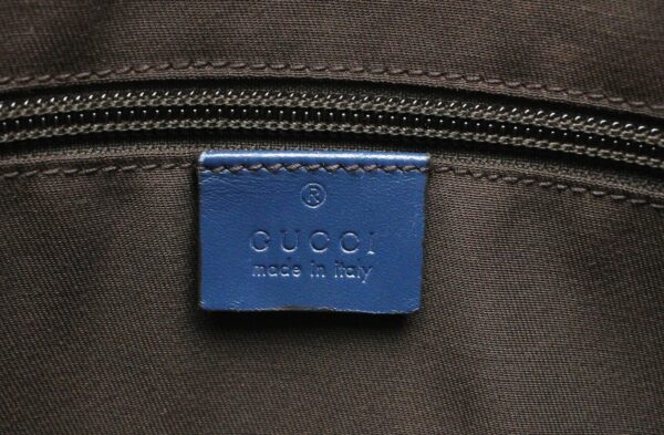 11651780 8 Gucci Diamante Leather Shoulder Bag Blue