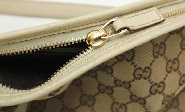 11651811 5 Gucci GG Sherry Line Shoulder Bag Ivory