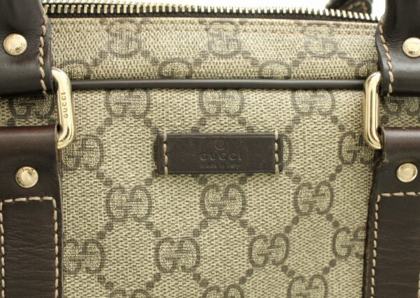 11662131 8 Gucci GG Supreme Business Bag Khaki