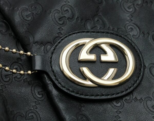 11662367 8 Gucci Guccisima Tote Bag Black