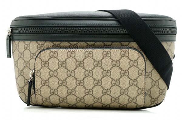 11670269 Gucci GG Supreme Body Bag Black