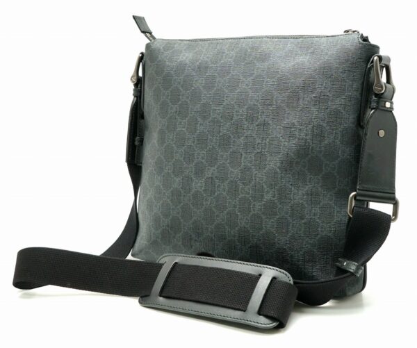 11671130 1 Gucci GG Supreme Messenger Bag Black