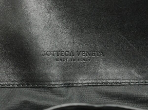 11671302 8 Bottega Veneta Intrecciato Messenger Bag Shoulder Bag Black