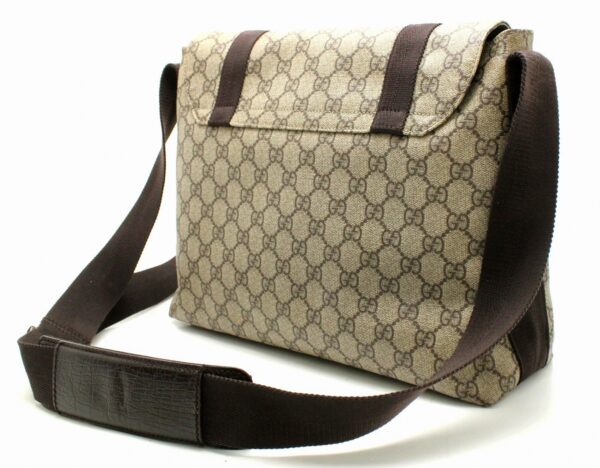 11671786 1 Gucci GG Supreme Messenger Bag Beige