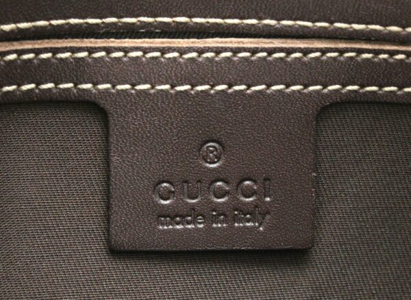 11690483 8 Gucci GG Supreme Crossbody Bag Beige