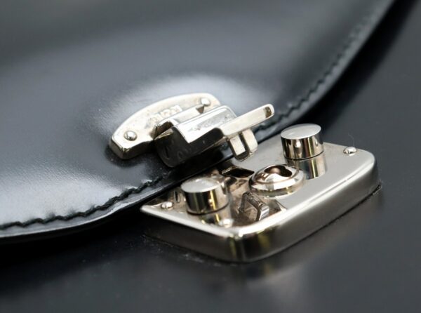 11691560 5 Gucci Briefcase Leather Black