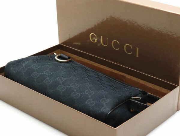 11700791 8 Gucci GG Accessory Pouch Handbag Leather Black