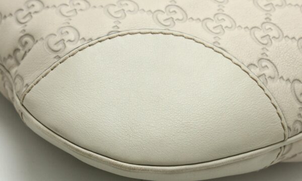 11701402 2 Gucci Guccisima Shoulder Bag Leather White Ivory