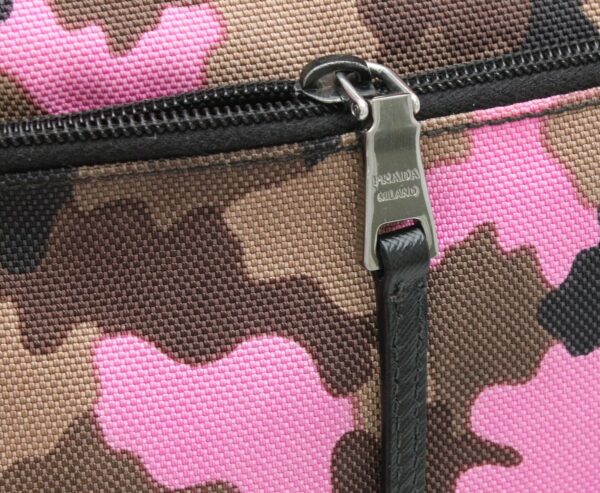 11701952 5 Prada Camouflage Shoulder Bag Green Pink