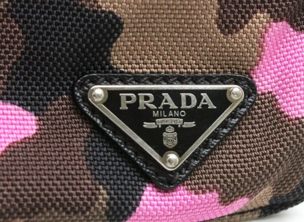 11701952 8 Prada Camouflage Shoulder Bag Green Pink