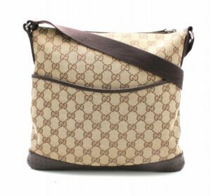 11750209 Louis Vuitton Cassia Taiga Leather Handbag Epicea