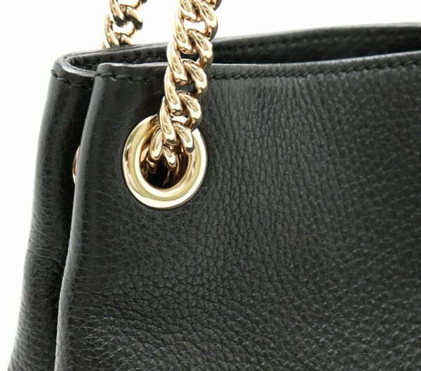 11810128 6 Gucci Soho Leather Chain Bag Black