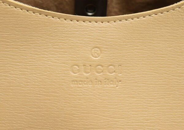 11831426 7 Gucci Bamboo Handbag Leather Oak Beige